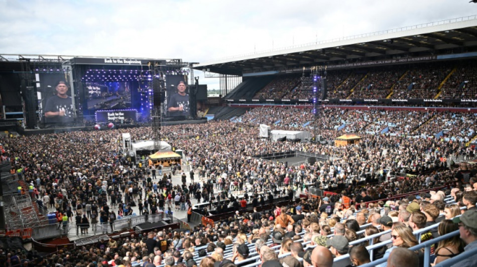 Ozzy Osbourne y Black Sabbath se despiden con misa metal en su Birmingham natal