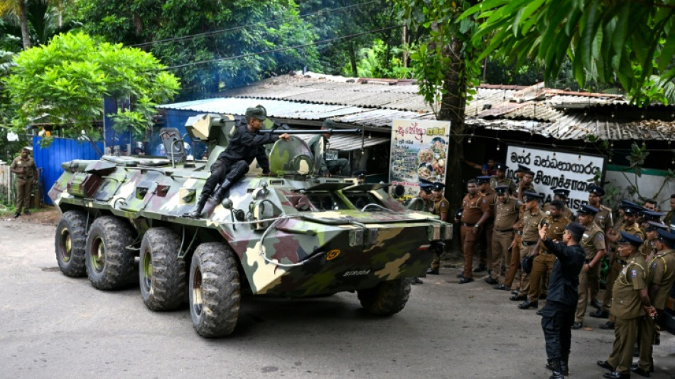  Sri Lanka deploys troops after prison riot 