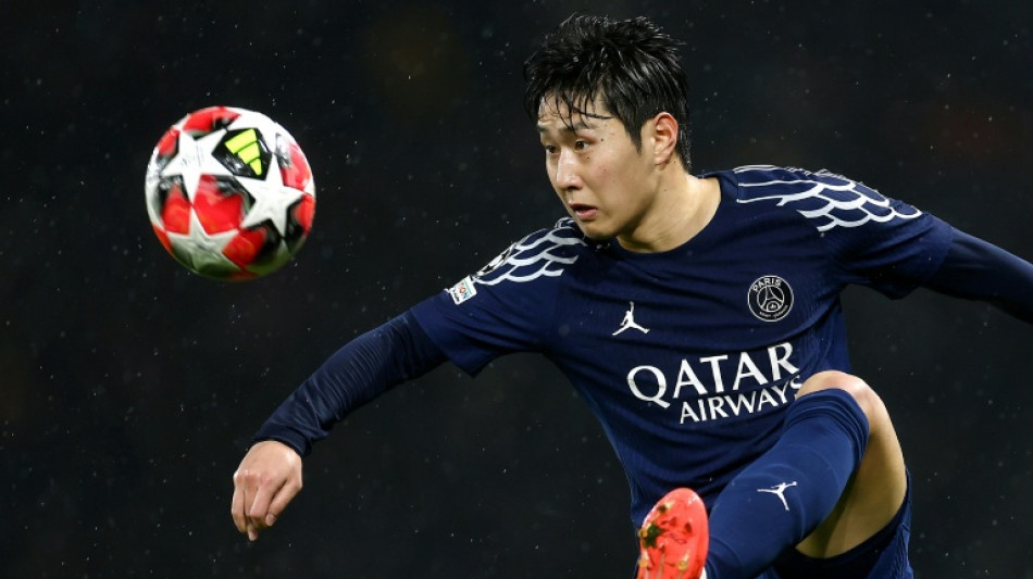  Atletico complete Lee signing from PSG 