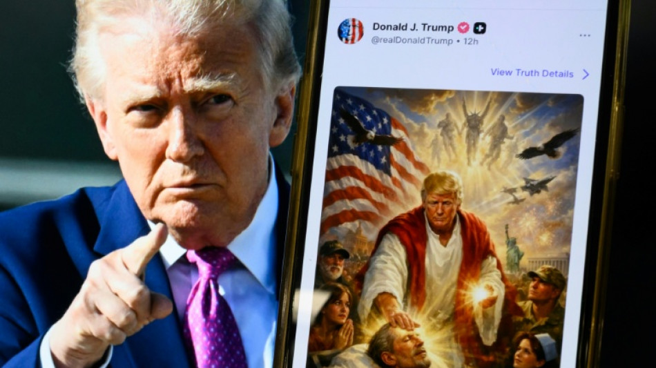  Nach scharfer Kritik: Trump l&ouml;scht KI-Bild von sich als Jesus 