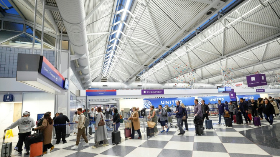 Mais de 1.200 voos são cancelados nos EUA por fechamento do governo federal