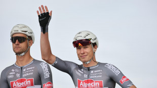 Tour: Philipsen vince la prima tappa, &egrave; anche maglia gialla