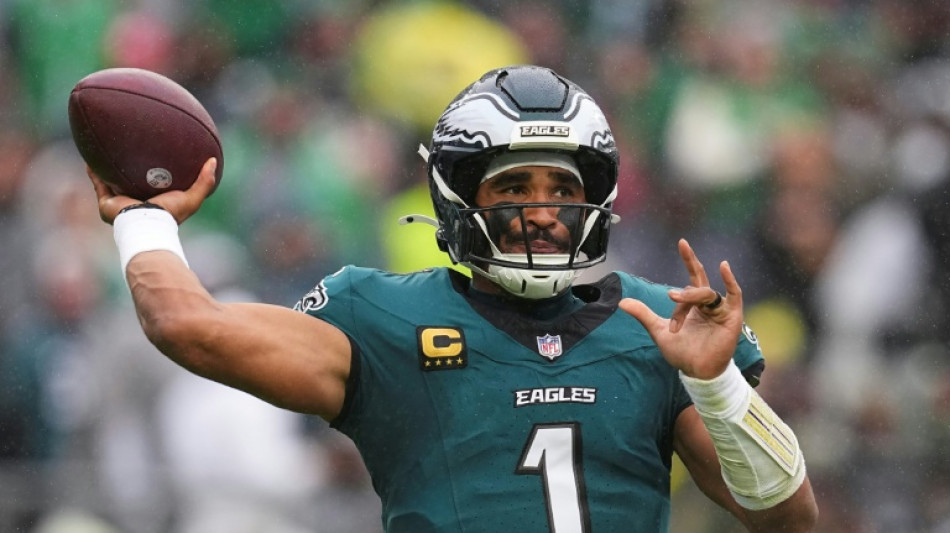  NFL Eagles bench Hurts at least a month with blood clot  