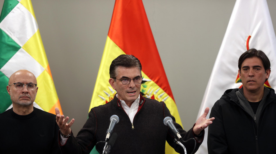  Crisi in Bolivia, Paz annuncia un rimpasto di governo e parla di 'riconciliazione' 