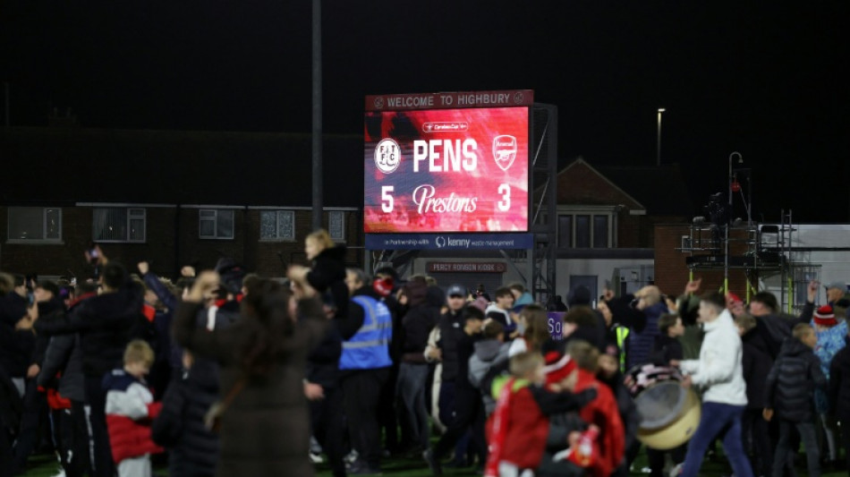  Odegaard urges Arsenal to move on after Fleetwood upset 