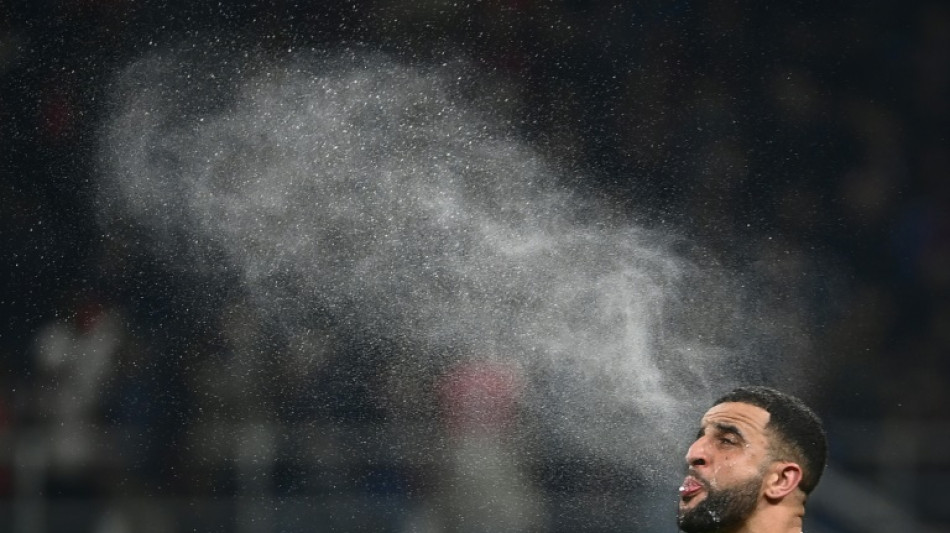 Kyle Walker, do Milan, passa por cirurgia no cotovelo