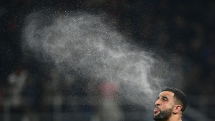 Kyle Walker, do Milan, passa por cirurgia no cotovelo