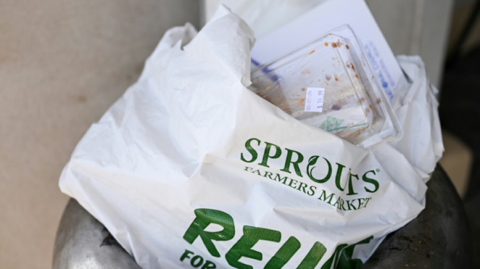 La Californie poursuit ExxonMobil pour son r&ocirc;le dans la pollution plastique