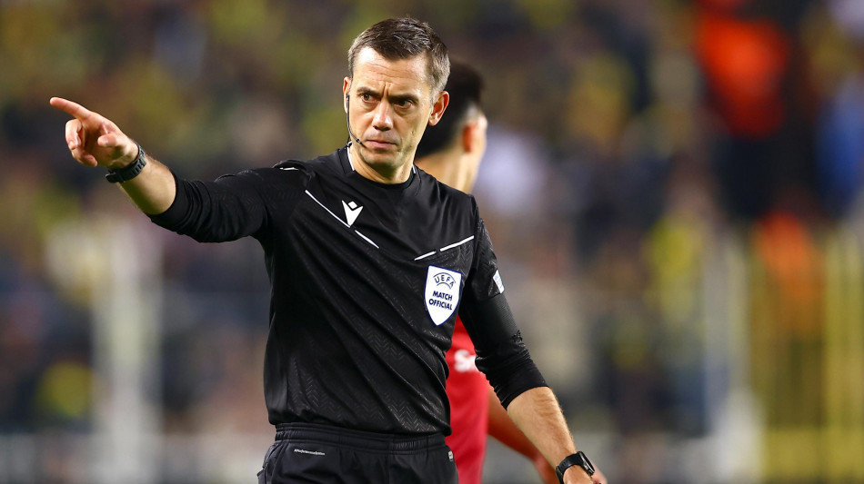 Champions: il francese Turpin arbitrer&agrave; Barcellona-Inter