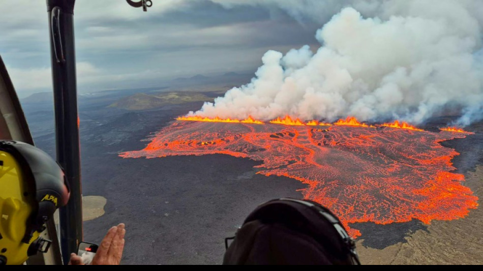 Erneuter Vulkanausbruch in Island - Medien: Grindavik und Blaue Lagune evakuiert