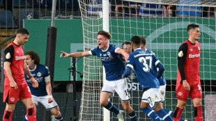 Bielefeld, da 3&ordf; divis&atilde;o, surpreende Leverkusen (2-1) e vai &agrave; final da Copa da Alemanha