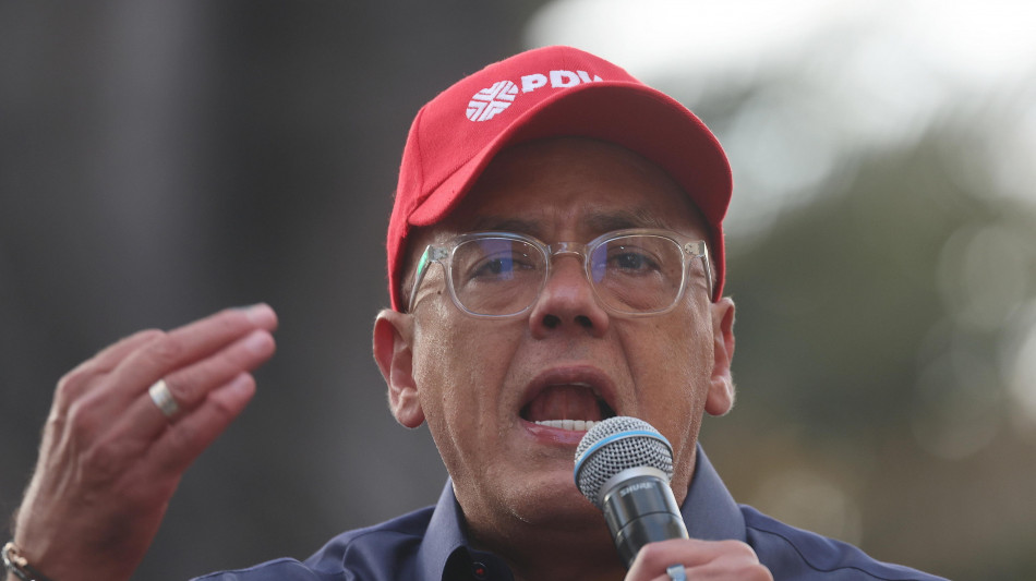  Venezuela, il presidente del Parlamento promette la liberazione dei detenuti politici 