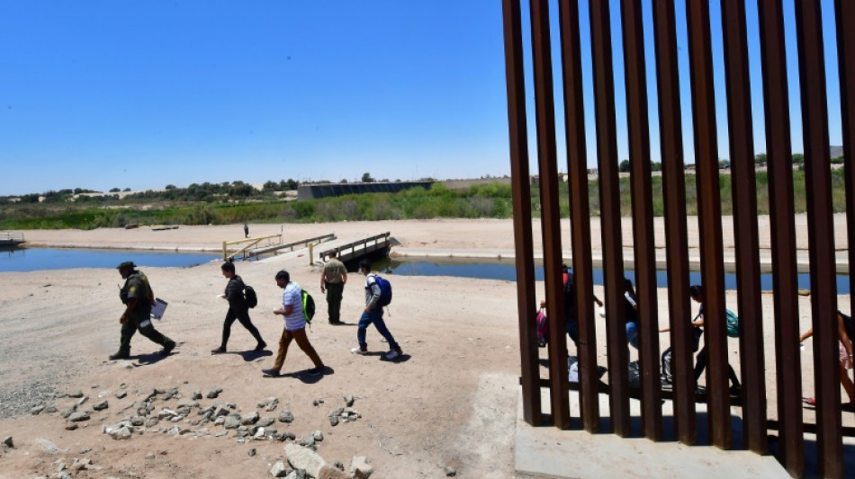 En Arizona, pour de nombreux migrants, l'espoir passe par une br&egrave;che dans le mur