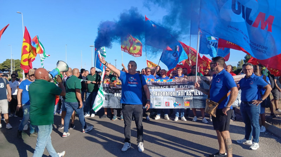  Ex Ilva: protesta indotto, sciopero 24 ore e blocco strade 