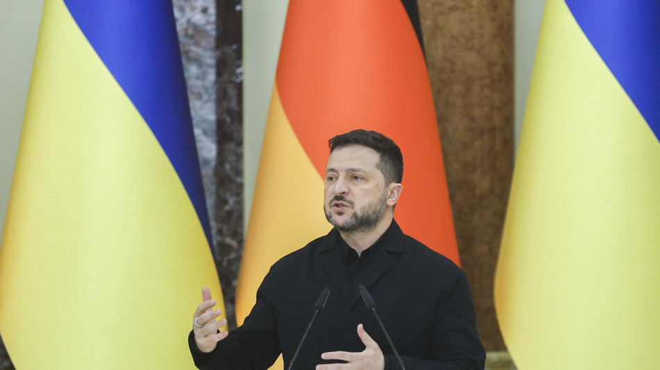  Zelensky, 'dagli Usa una decisione indegna e disonesta' 