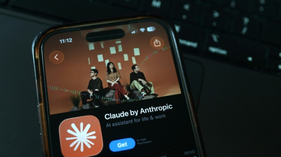  Tech shares rebound as markets weigh AI impacts 