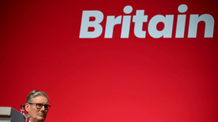 Royaume-Uni: Starmer, en difficult&eacute;, redouble d'attaques contre l'extr&ecirc;me droite