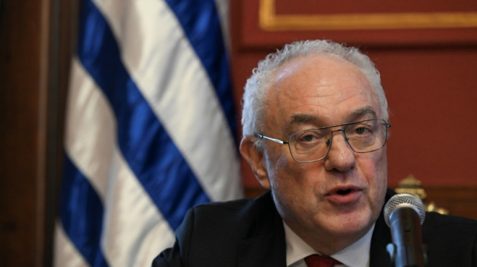  Uruguay modifica un convenio con Cuba y pagar&aacute; directo a los m&eacute;dicos que trabajan en el pa&iacute;s 