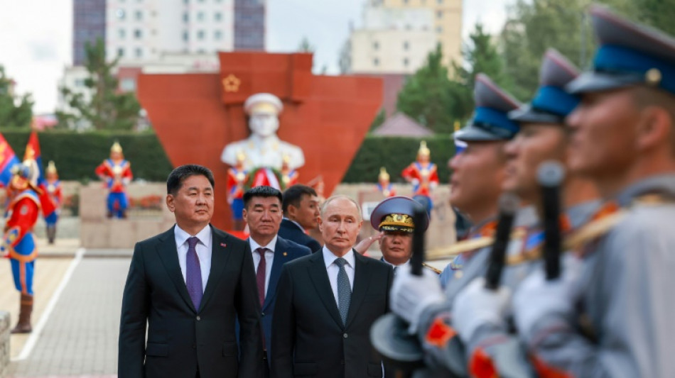 Kritik an pomp&ouml;sem Empfang Putins in der Mongolei trotz internationalem Haftbefehl