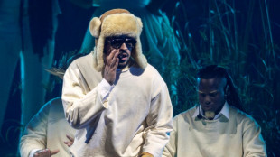 Bad Bunny rinde tributo a cultura boricua en concierto en Puerto Rico