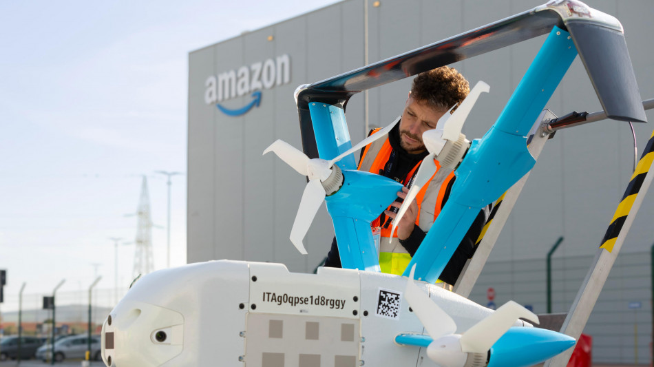 Amazon, stop al progetto droni in Italia, avanti in Usa e Gb