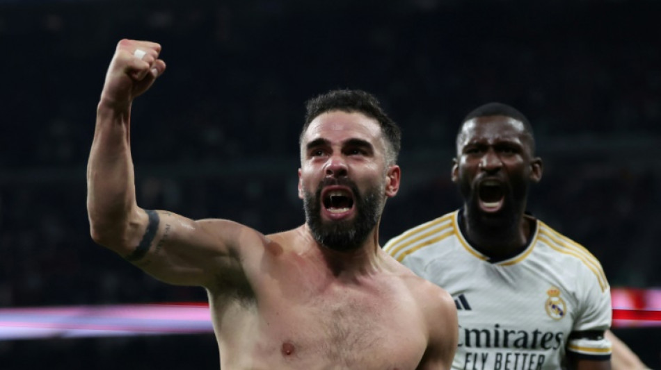 Real Madrid vence Almer&iacute;a com gol de Carvajal nos acr&eacute;scimos