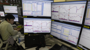 Borsa: l'Asia chiude in calo con attacco Israele all'Iran