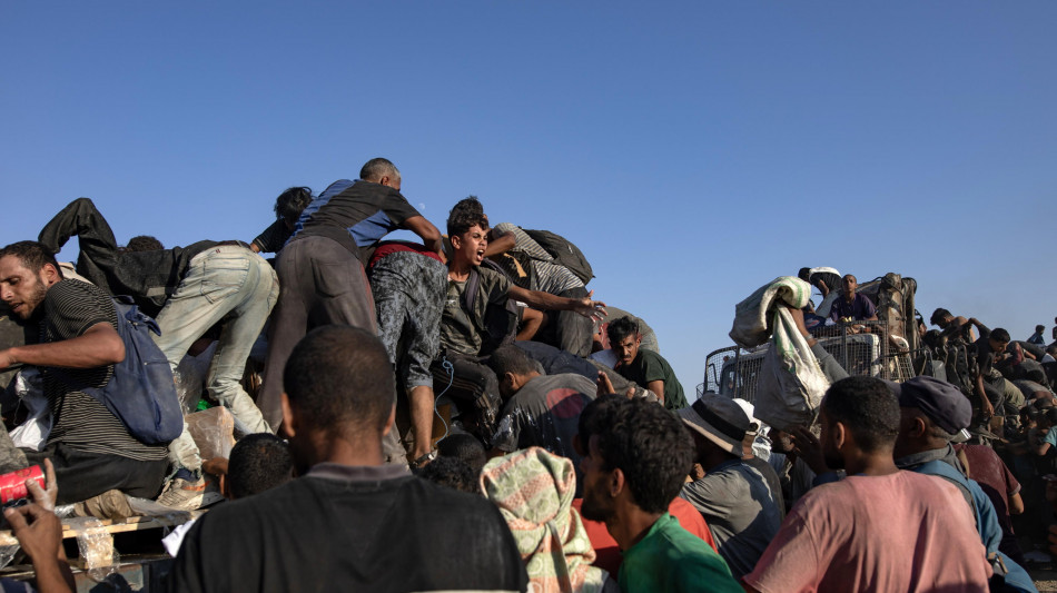 Israele riapre parzialmente il commercio privato con Gaza