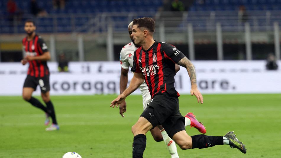 Coppa Italia: 2-0 al Bari, il Milan passa in scioltezza