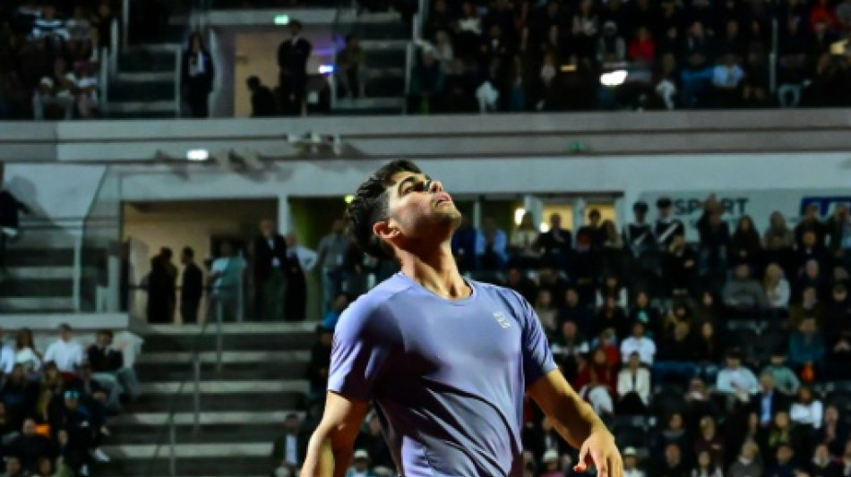 Alcaraz domina Djere e vai &agrave;s oitavas do Masters 1000 de Roma