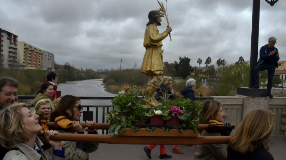 Les agriculteurs catalans invoquent Saint Gaud&eacute;rique pour faire tomber la pluie