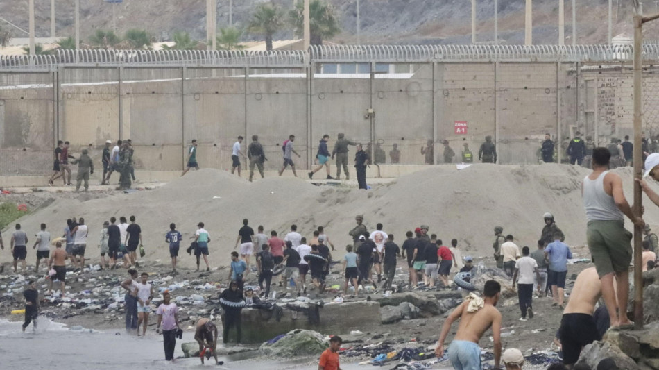  Governo Ceuta, 72 i migranti morti tentando di arrivare a nuoto 