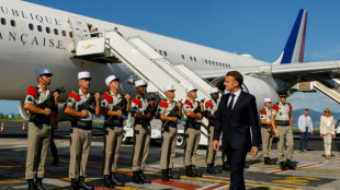 Chikungunya, cyclone... A La R&eacute;union, les habitants t&eacute;moignent de leurs difficult&eacute;s &agrave; Macron
