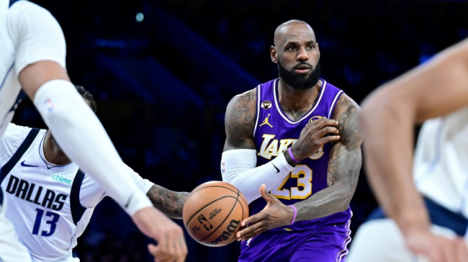  LeBron James nabs another NBA milestone with triple-double in Lakers win 