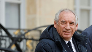 Frankreichs Sozialisten debattieren &uuml;ber Beteiligung an Misstrauensvotum