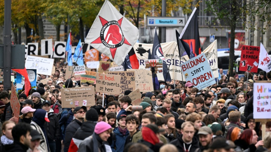  Nur wenig Zulauf zu "GenZ"-Protesten: Bisher friedlicher Verlauf 