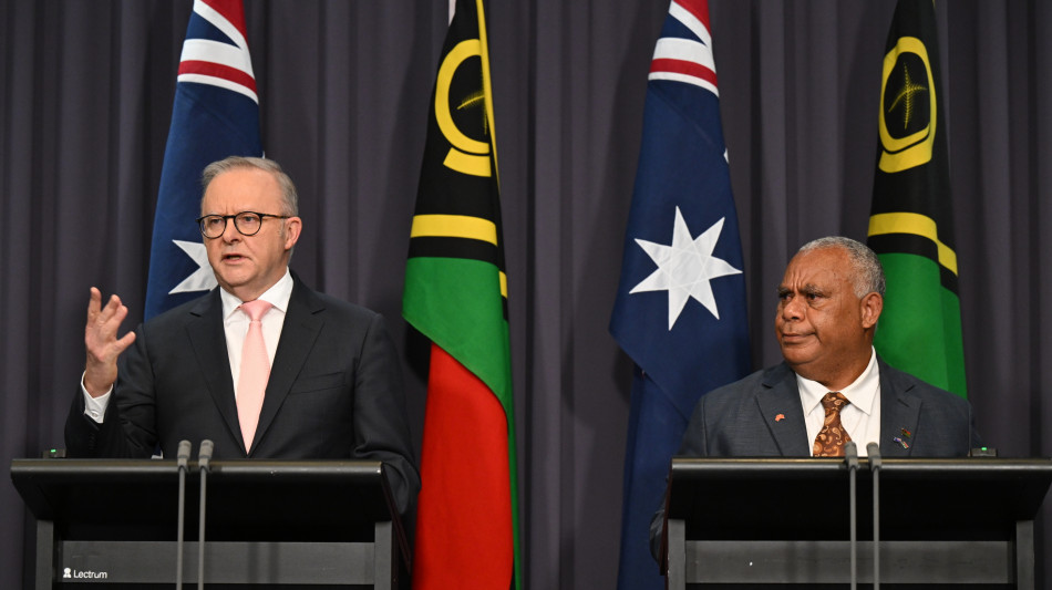  Australia e Vanuatu firmano accordo, 'no a basi militari straniere nel Pacifico' 