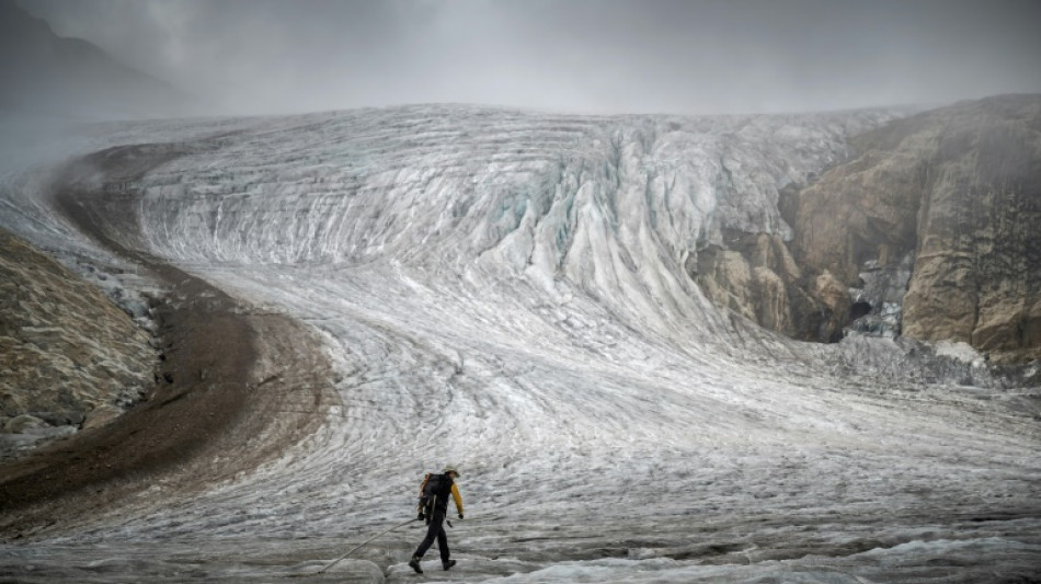  Swiss glaciers facing drastic loss from heatwave: expert 