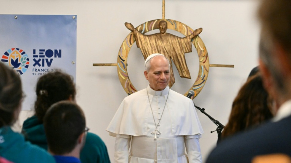  Papa celebra missa multitudin&aacute;ria na Champs-Elys&eacute;es, em Paris 