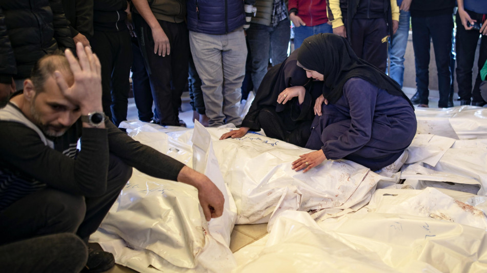 Al Jazeera, almeno 56 i morti nei raid di Israele su Gaza