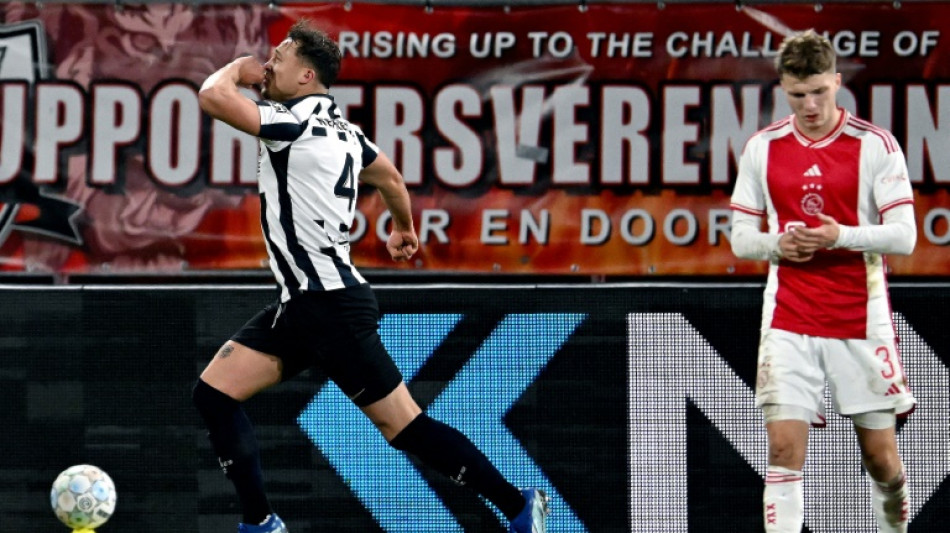 Ajax &eacute; eliminado na Copa da Holanda por time da quarta divis&atilde;o