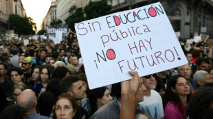 Milei garante que vai manter universidades p&uacute;blicas e critica opositores