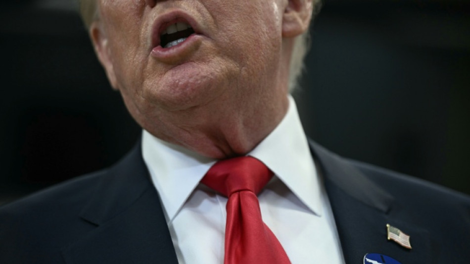  Trump gibt vorzeitig Stimme f&uuml;r US-Kongresswahl ab - Obama attackiert Regierung  