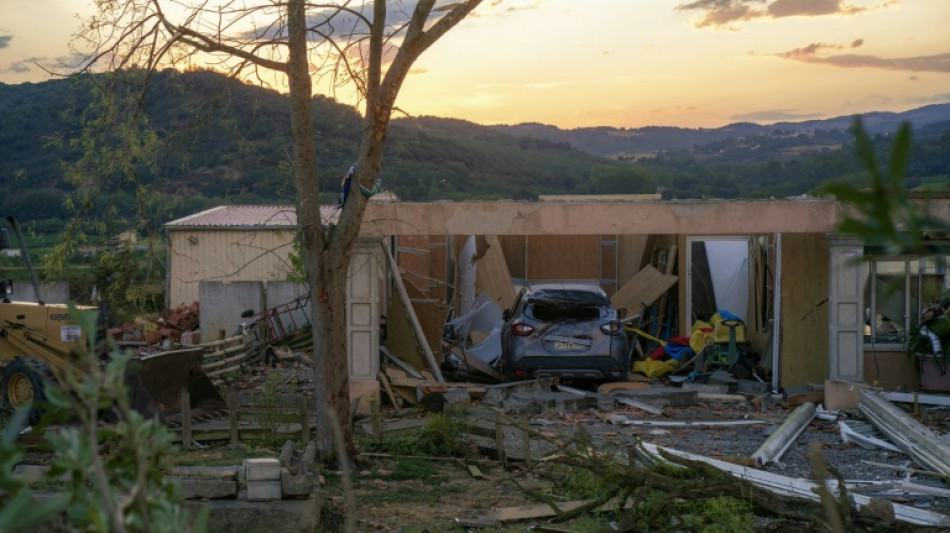  "Certains ont tout perdu" : Pomas, village des Corbi&egrave;res, d&eacute;vast&eacute; par une tornade 