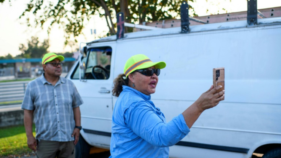 Cuidado con el "hielo" en las v&iacute;as: en Texas, migrantes se ayudan para evadir redadas del ICE