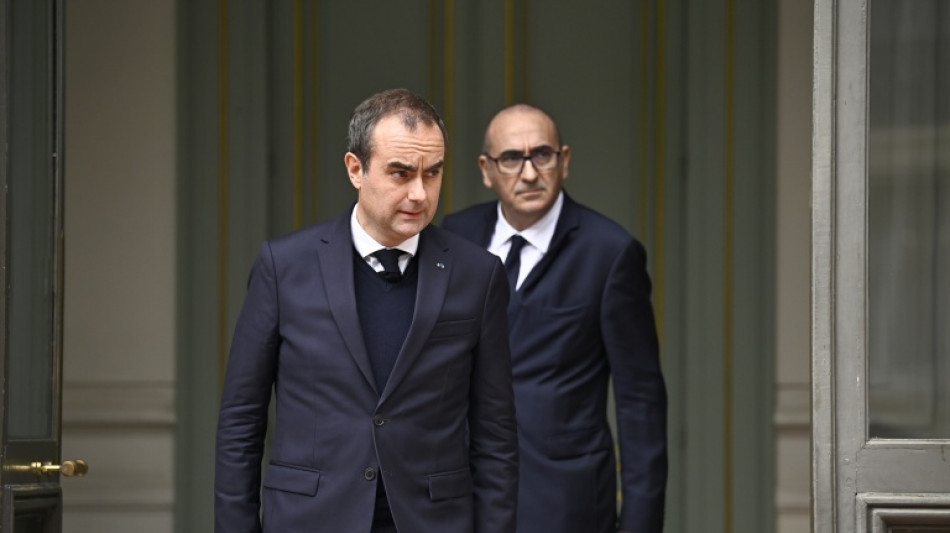  Macron serre la vis sur les manifestations avant un nouveau samedi de mobilisation 