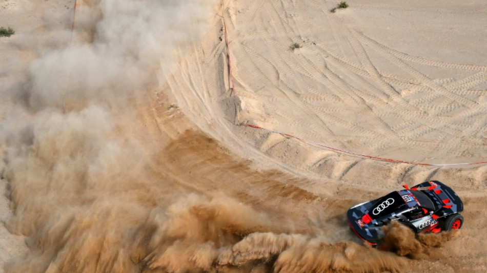 Dakar 2023: Ekstrom en t&ecirc;te en auto apr&egrave;s le prologue, Price en moto