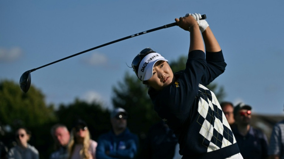  Ryu leads in bid for third straight major at women's British Open 