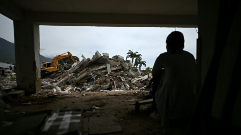  'I'm going to stay calm': 48 hours under the rubble in Venezuela 