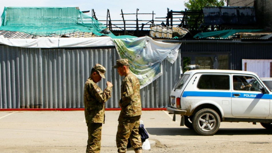  Au Kazakhstan, un manque de gazoducs et des bonbonnes qui tuent 